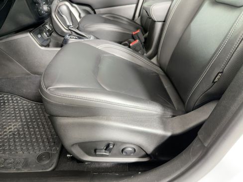 Used 2023 Jeep Renegade Limited w/ Limited Elite Group image 11