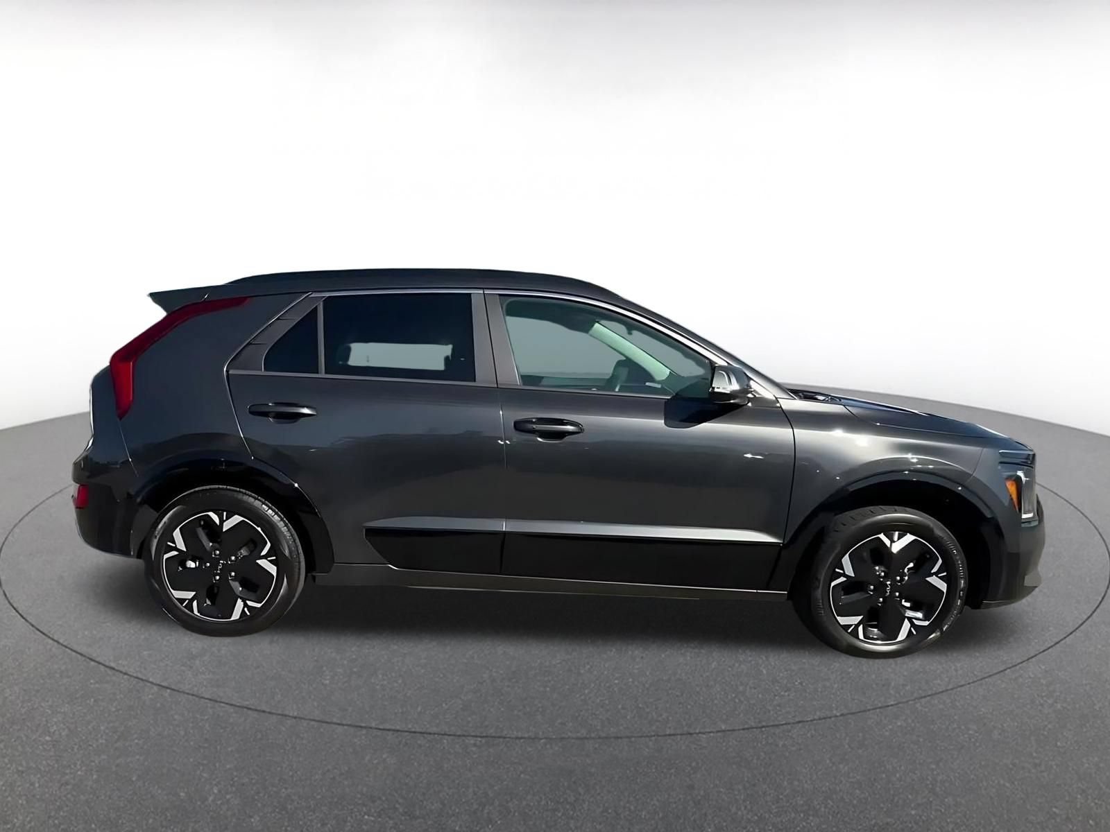 Used 2024 Kia Niro Wind FWD image 15
