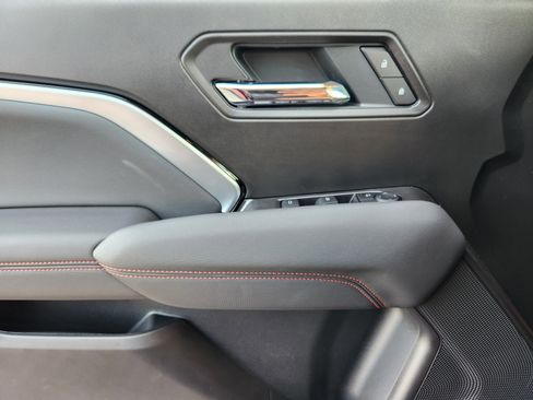 New 2026 Chevrolet Colorado Z71 image 18