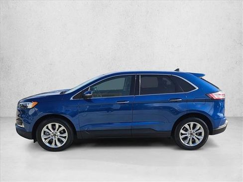 Used 2024 Ford Edge Titanium AWD/4WD image 9