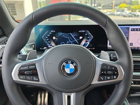 Used 2026 BMW X7 M60i AWD/4WD image 21