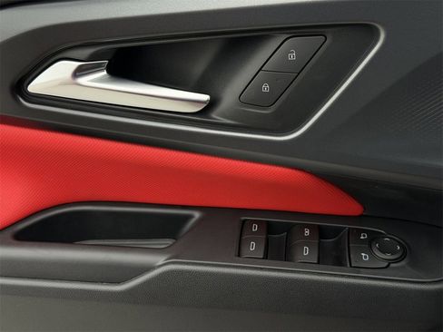 New 2026 Chevrolet Equinox EV RS image 21