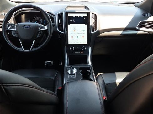 Certified 2024 Ford Edge ST-Line image 10