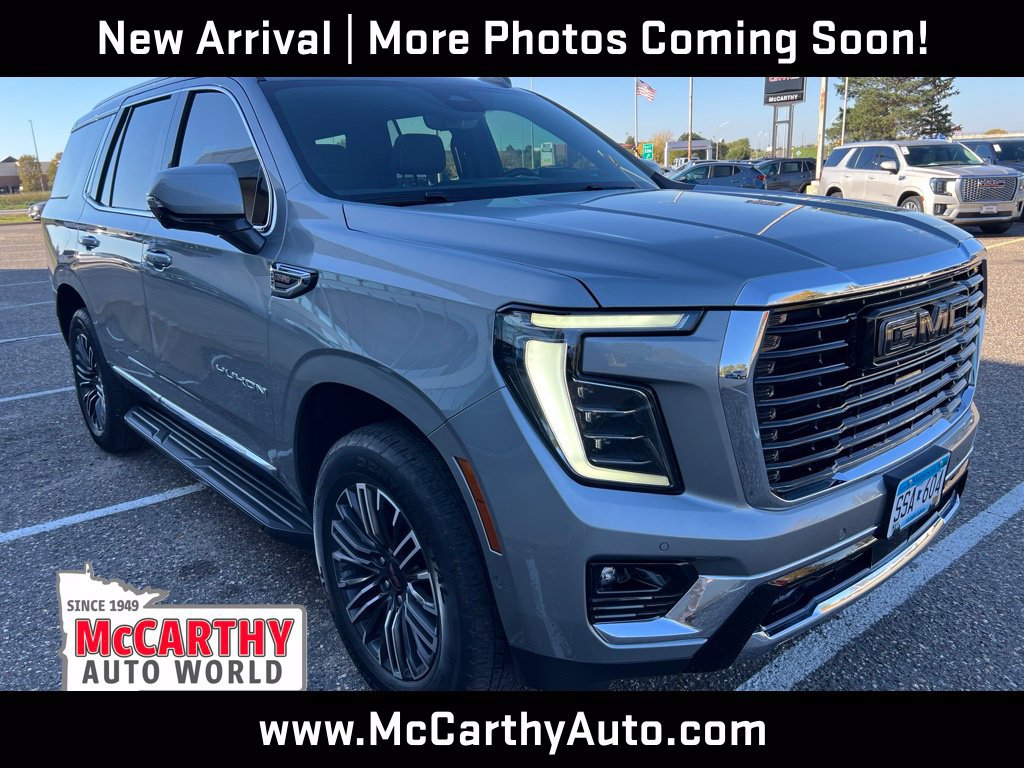 Used 2025 GMC Yukon Elevation w/ LPO, Elevation Black Package AWD/4WD image 1