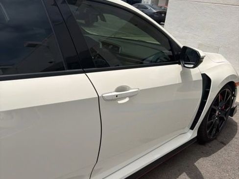 Used 2021 Honda Civic Type R image 11