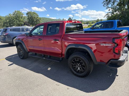 Used 2023 Chevrolet Colorado Trail Boss w/ Safety Package AWD/4WD image 8