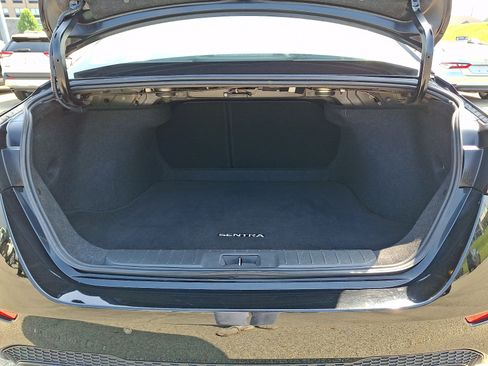Used 2024 Nissan Sentra SV FWD image 28