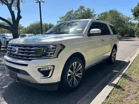 Used 2021 Ford Expedition Limited RWD image 2