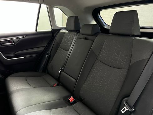 Certified 2022 Toyota RAV4 XLE image 22