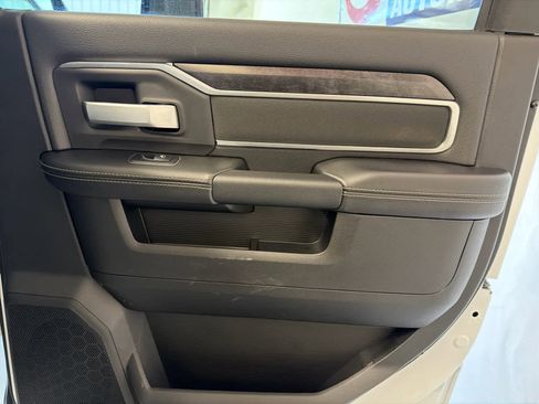 Used 2024 RAM 2500 Big Horn image 32