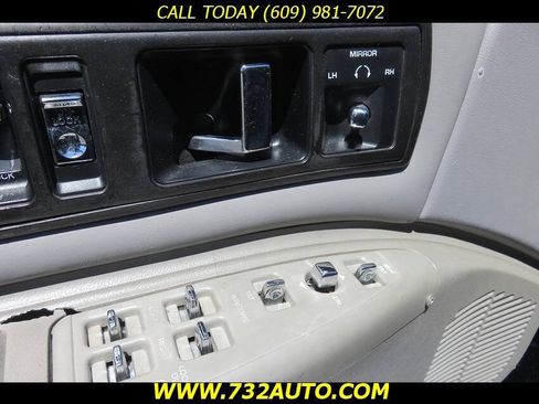 Used 1995 Chevrolet Impala SS RWD image 30