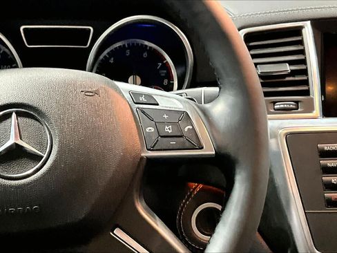 Used 2015 Mercedes-Benz ML 400 4MATIC image 25