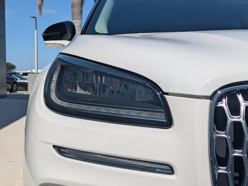 Certified 2023 Lincoln Corsair FWD w/ Equipment Group 101A image 11