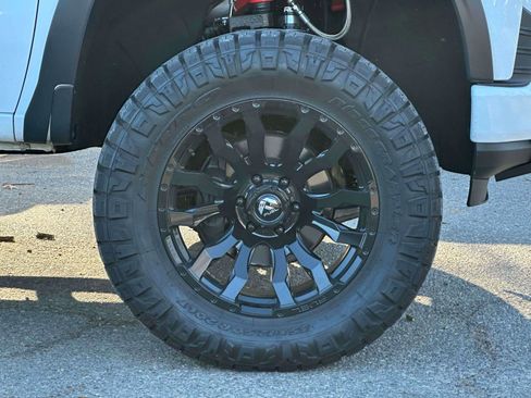 Used 2022 Chevrolet Silverado 1500 RST w/ Redline Edition image 7