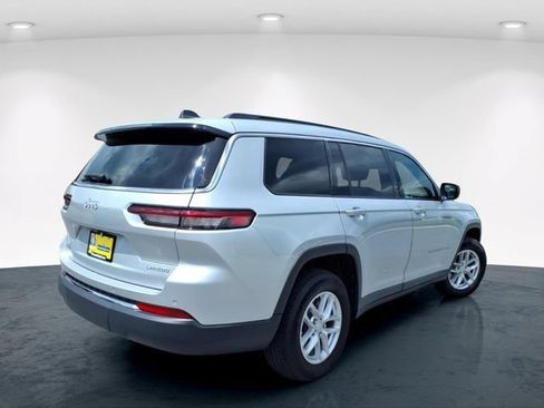 Used 2025 Jeep Grand Cherokee L Laredo w/ Luxury Tech Group I AWD/4WD image 8