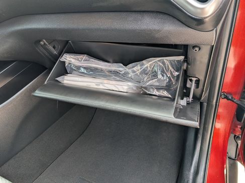 Certified 2023 Kia Soul LX FWD image 28
