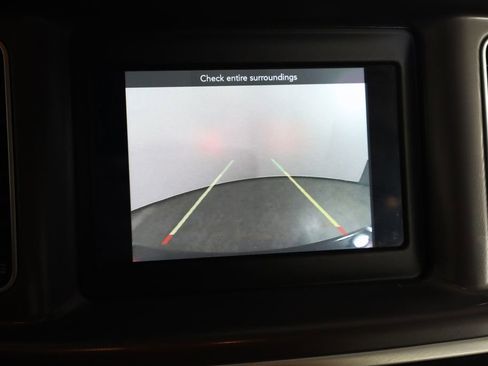 Used 2022 Dodge Charger SXT image 37