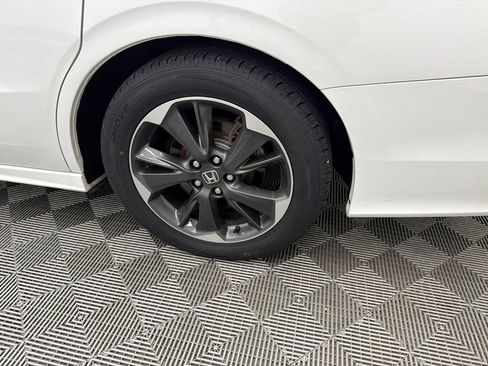 Used 2024 Honda Odyssey Elite image 21