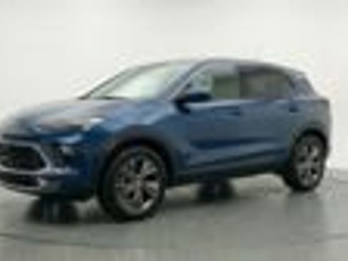 Used 2025 Buick Encore GX Preferred AWD/4WD image 11