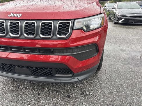 Used 2025 Jeep Compass Sport AWD/4WD image 10