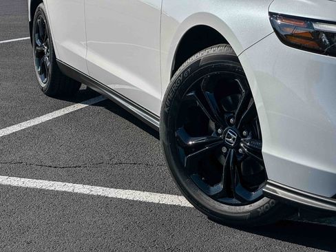 New 2025 Honda Accord SE image 3