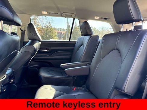 Used 2024 Toyota Grand Highlander XLE image 21
