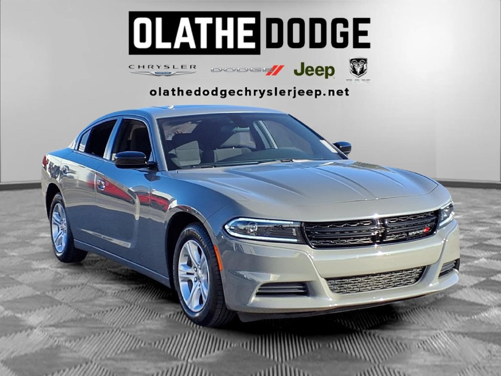 Used 2023 Dodge Charger SXT w/ Cold Weather Package RWD image 30