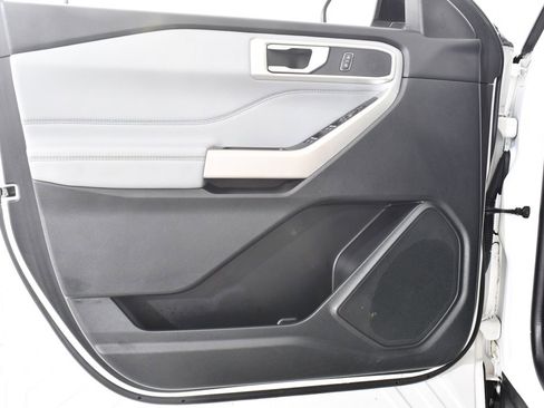 Used 2023 Ford Explorer XLT w/ Equipment Group 202A image 26