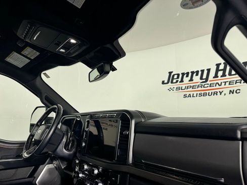 Used 2024 Ford F350 Platinum image 30