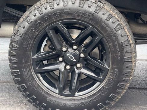 Used 2022 Chevrolet Silverado 1500 LT Trail Boss w/ LT Trail Boss Premium Package image 12