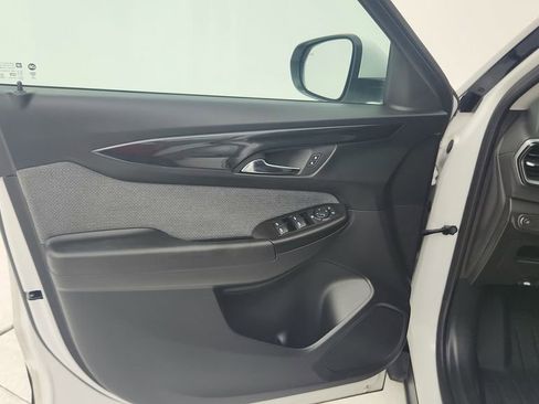 Certified 2024 Chevrolet TrailBlazer LT w/ Driver Confidence Package image 24