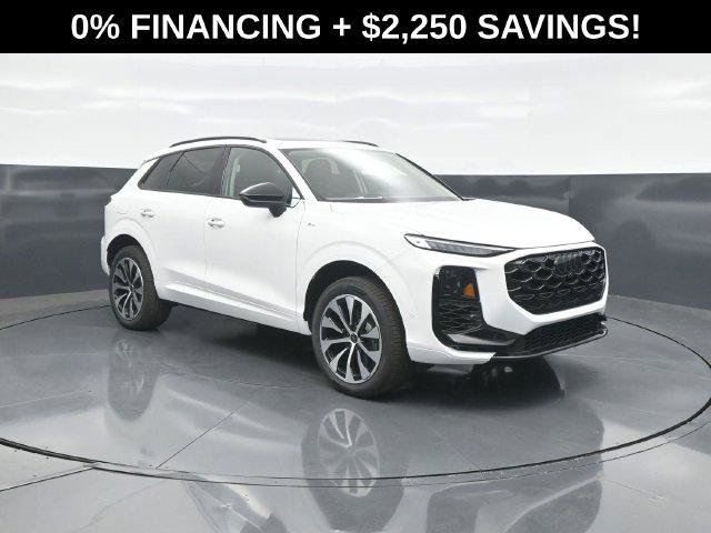 New 2026 Audi Q3 quattro 2.0T AWD/4WD image 1