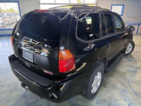 Used 2005 GMC Envoy Denali AWD/4WD image 2