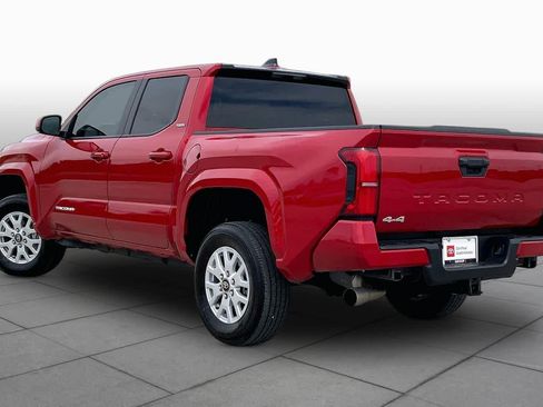Certified 2026 Toyota Tacoma SR5 AWD/4WD image 12