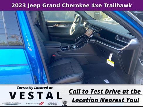 New 2023 Jeep Grand Cherokee Trailhawk w/ Luxury Tech Group III image 17