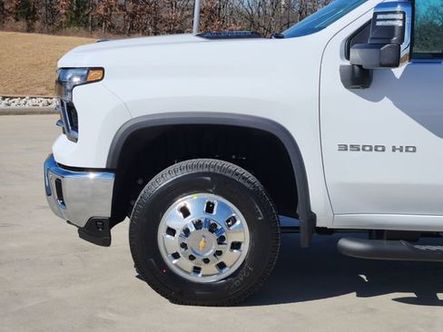 New 2026 Chevrolet Silverado 3500 LTZ w/ LTZ Plus Package AWD/4WD image 8