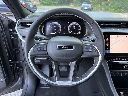 New 2026 Jeep Grand Cherokee L Limited AWD/4WD image 23