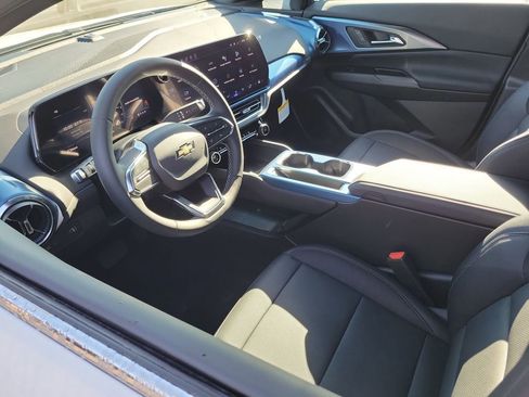 New 2026 Chevrolet Equinox EV LT image 3