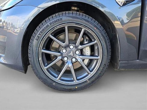 Used 2018 Tesla Model 3 Long Range image 24