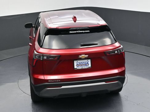 Used 2026 Chevrolet Equinox LT w/ Safety and Technology Package FWD image 47