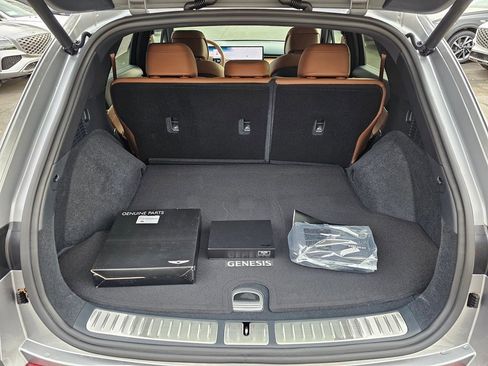 New 2026 Genesis GV70 2.5T Advanced image 24