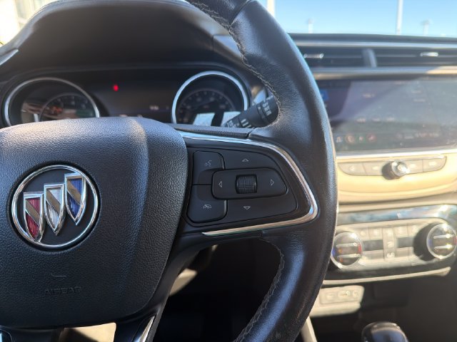 Used 2020 Buick Encore GX Essence w/ Experience Buick Package FWD image 15