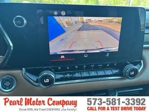 Certified 2024 GMC Canyon AT4 w/ AT4 Premium Package image 17