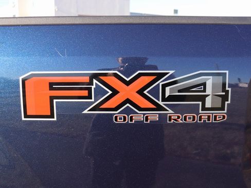 Used 2018 Ford F250 Lariat w/ Lariat Value Package image 9