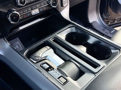 Used 2024 Ford F150 Lariat w/ FX4 Off-Road Package image 13