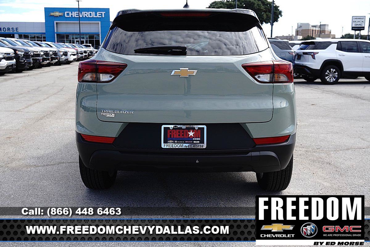 New 2026 Chevrolet TrailBlazer LS w/ LS Convenience Package FWD image 6