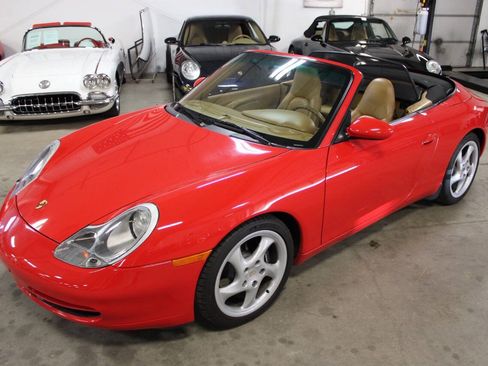 Used 2001 Porsche 911 Cabriolet image 16