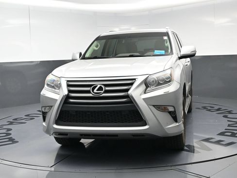 Used 2014 Lexus GX 460 w/ Premium Package AWD/4WD image 11