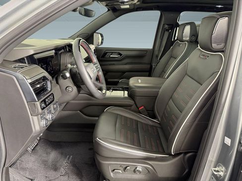 Used 2025 GMC Yukon AT4 Ultimate w/ LPO, Floor Liner Package AWD/4WD image 5