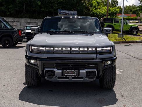 Used 2025 GMC Hummer EV 2X AWD/4WD image 2